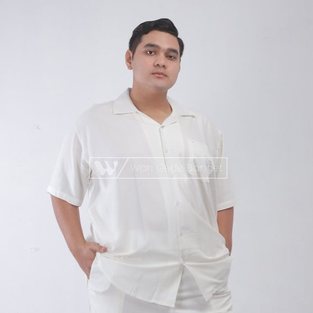 WGB Kemeja Polos Cuban Lengan Pendek Pria Big Size Jumbo XL XXL