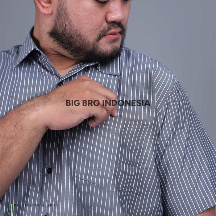 Kemeja Salur Lengan Pendek Big Size Pria BIG BRO XL XXL XXXL