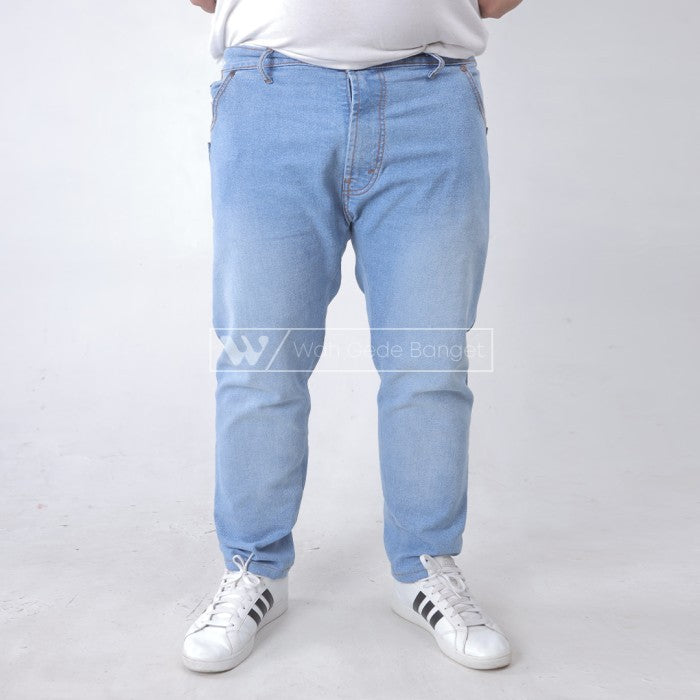 WGB Celana Jeans Panjang Basic Spray Pria Big Size Jumbo XXL XXXL